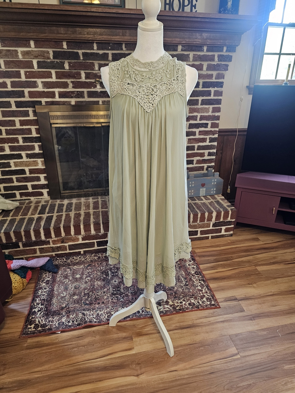 Sleeveless Lace Yoke Midi Dress in Sage Green